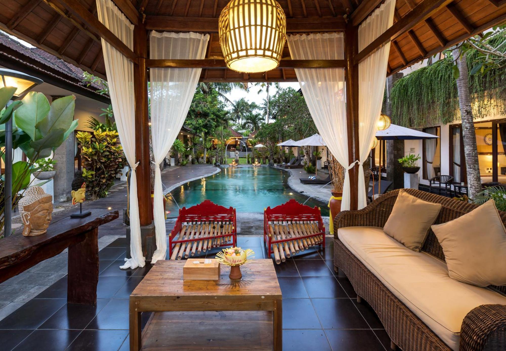 Ubud Raya Boutique Hotel Exteriör bild